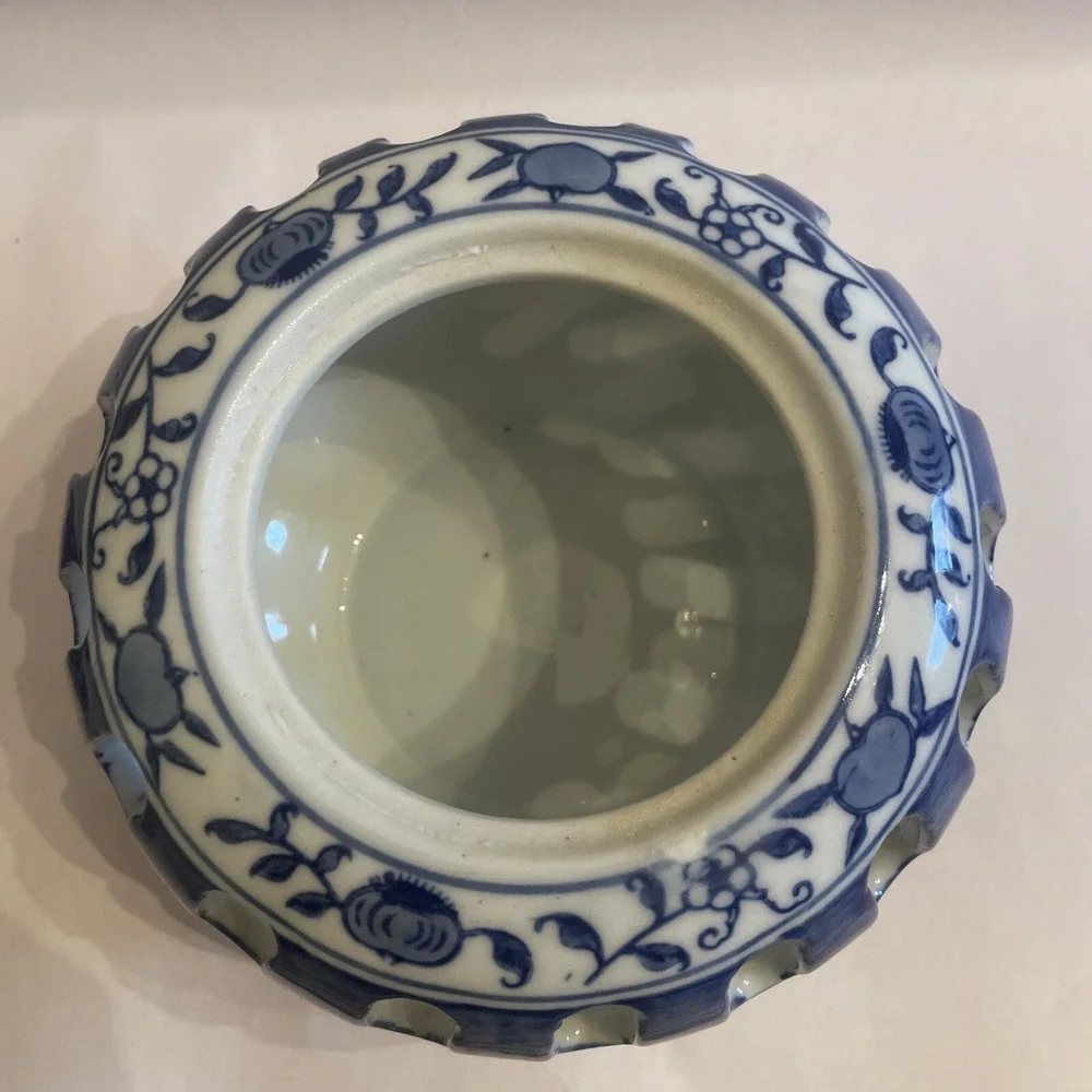 Vintage Japanese 19th Century Potpourri Holder‎